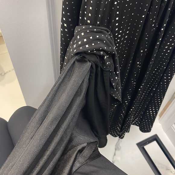 BRAND NEW LINED GOWN WITH JEWEL ACCENTS / STRAPLESS WITH TIE AROUND NECK STRAPS - Picture 6 of 7